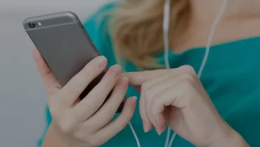 THE FUTURE OF CONSUMER COMMERCE IN AN AI POWERED WORLD